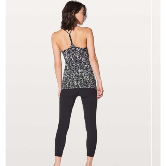 Lululemon Power Pose Tank Light Support For A/B Cup Chirasu Black White Size 2 - Picture 4 of 10